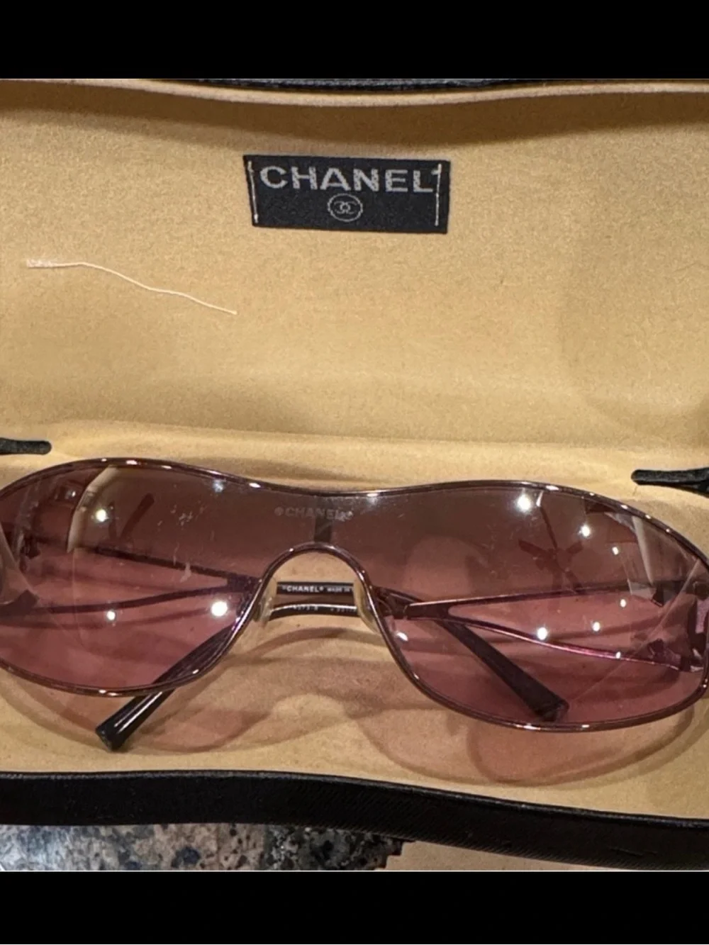 Chanel Rhinestone CC logo sunglasses Pink